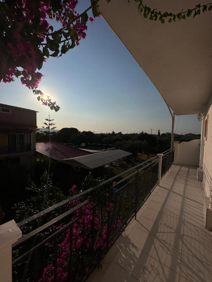Kalamákion Rainbow Apartments מראה חיצוני תמונה