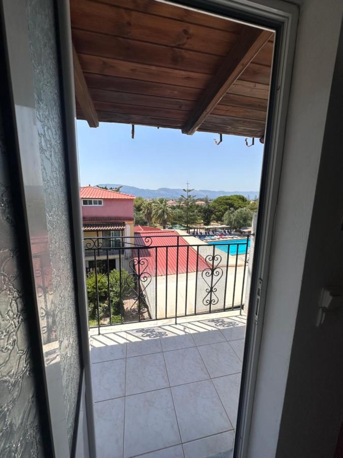 Kalamákion Rainbow Apartments מראה חיצוני תמונה